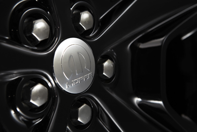 2013 Chrysler 300 Wheel Center Caps 82212508