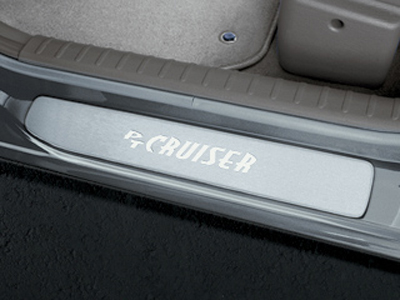 2010 Chrysler PT Cruiser Door Sill Guards 82206200
